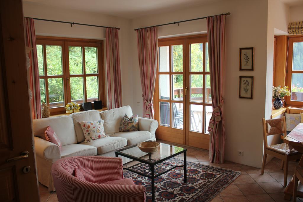 Apartments Pfeffermuehle バド クラインキルヒハイム 部屋 写真